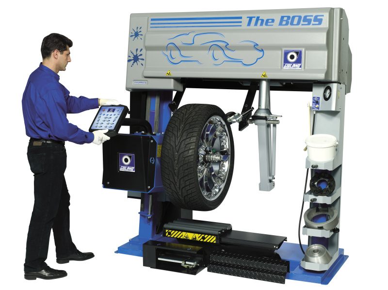 Автоматический шиномонтажный комплекс для колёс л/а Giuliano THE BOSS II (380V)